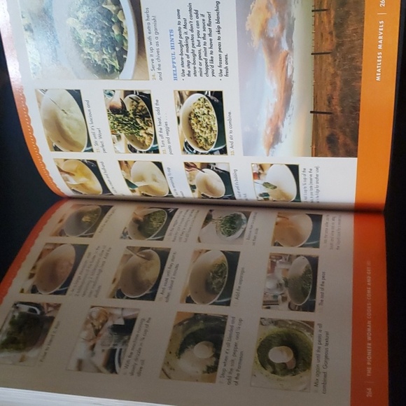 The Pioneer Woman Cooks: Come and Get It! Cookbook - Picture 2 of 3